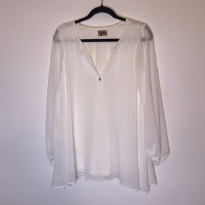 ⭐️🔹Show Me Your Mumu Flowy Top